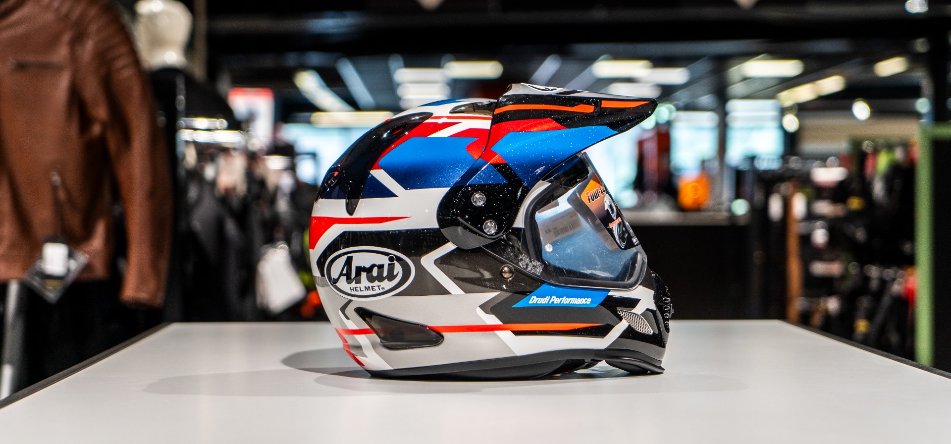 Macnakka Winkel -Macnakka Winkel DSC06679